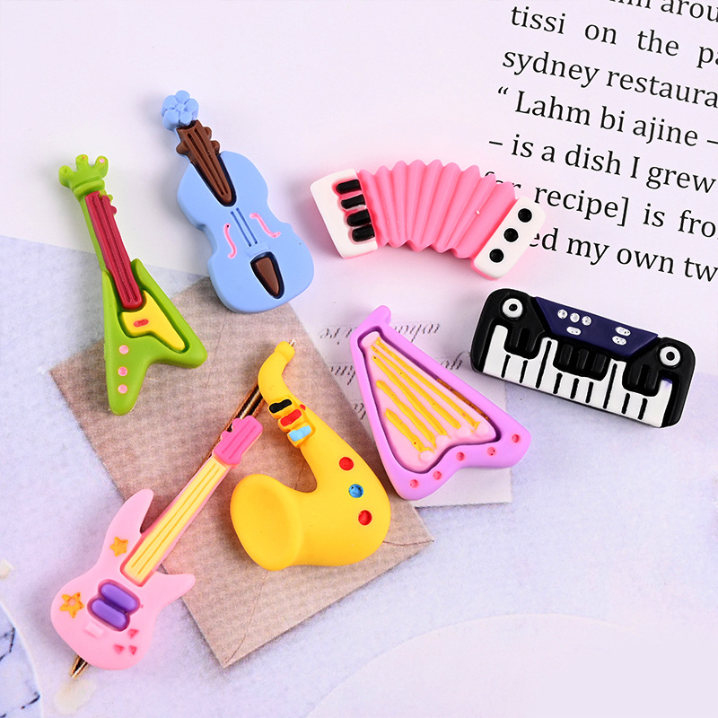 10pcs Kartun Kawaii Resin Mini - Musical Instrument Jewelry ulasan dan harga