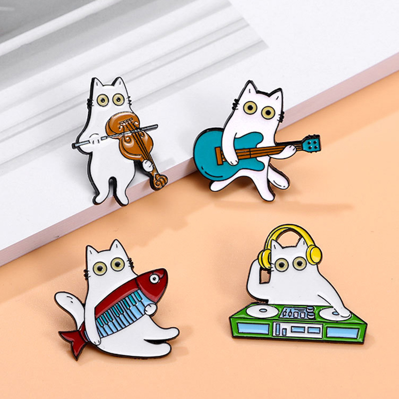 Bros Enamel musik lucu kucing  - Musical Instrument Jewelry ulasan dan harga