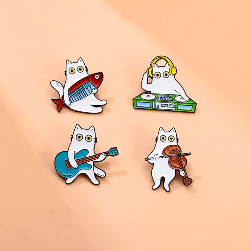 Bros Enamel musik lucu kucing  - Musical Instrument Jewelry ulasan dan harga